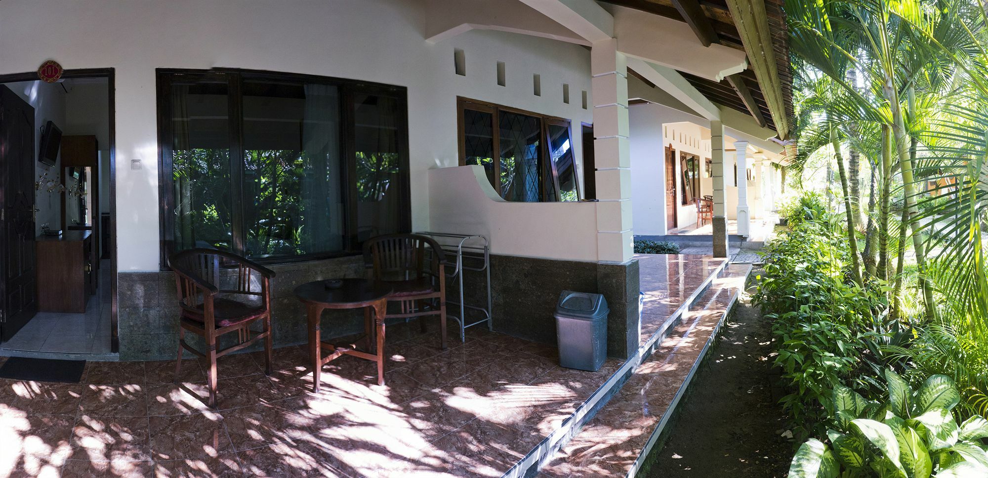Segara Anak Bungalow & Restaurant Kuta  Exterior foto